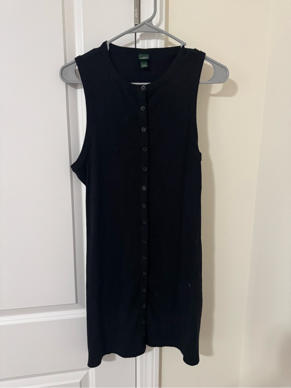 Sleeveless Button-Front Black Midi Dress